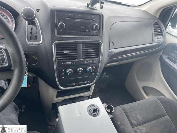 2015-ram-tradesman-image-16