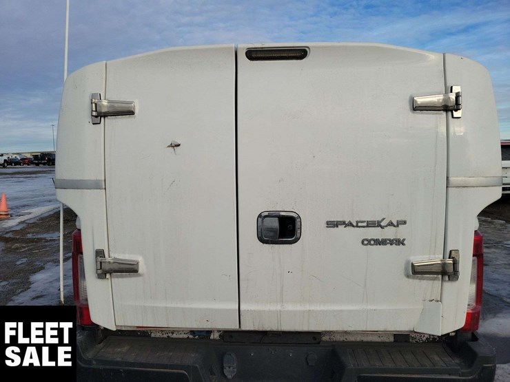 2017-ford-f350-image-25