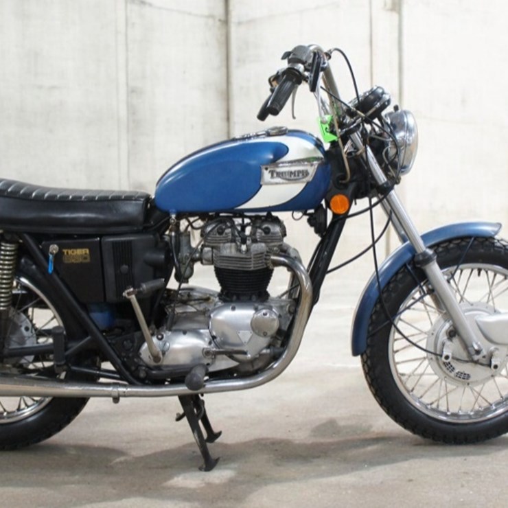 1972 Triumph TR6R Trophy Motorcycle
