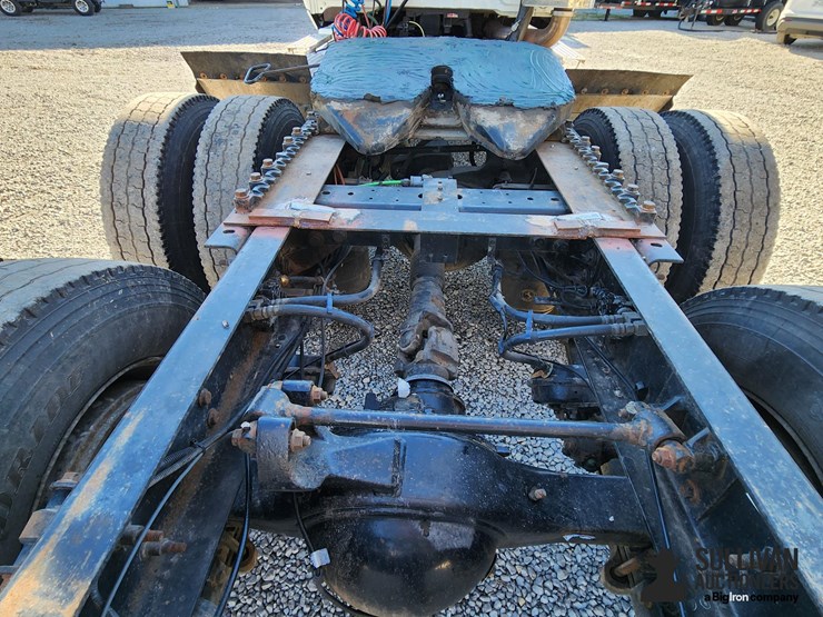 2010-international-prostar-image-12