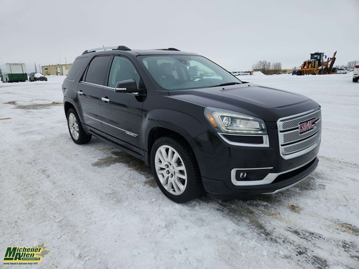 2015-gmc-acadia-image-2