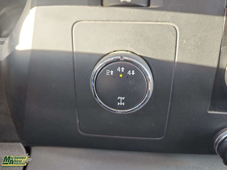 2013-gmc-sierra-2500hd-image-28