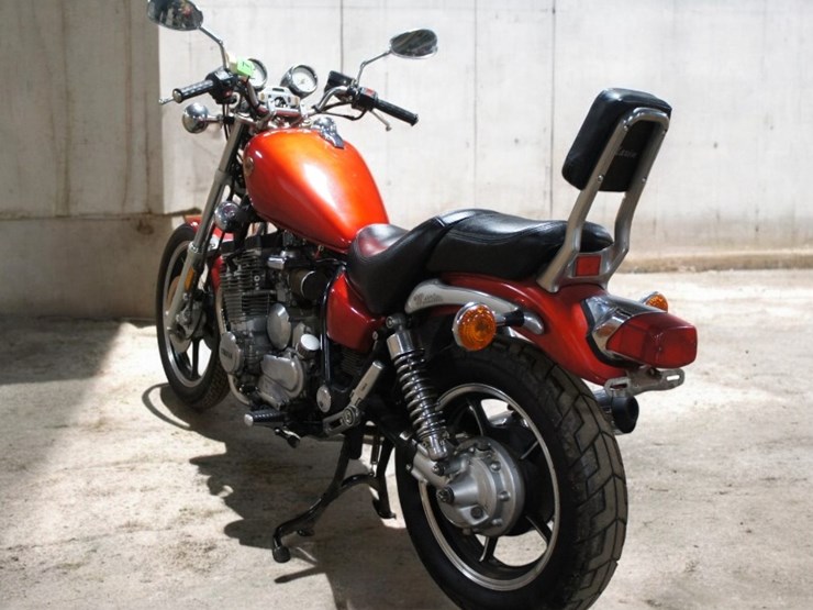 1985-yamaha-xj700-maxim-motorcycle-image-5