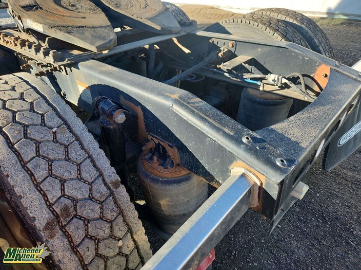 2009-freightliner-cascadia-t/a-sleeper-tractor-image-49