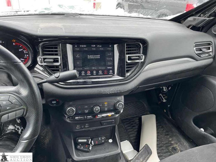 2021-dodge-durango-image-26