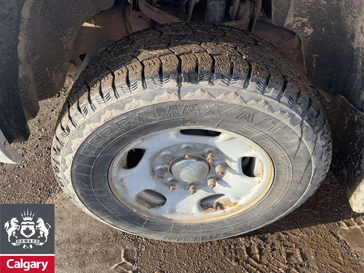 2015-gmc-sierra-2500hd-image-9