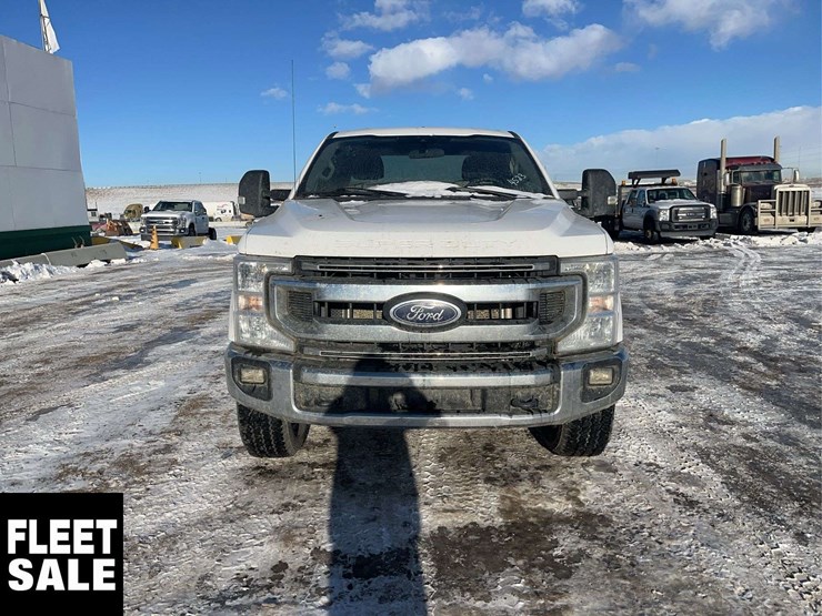 2021-ford-f350-image-9