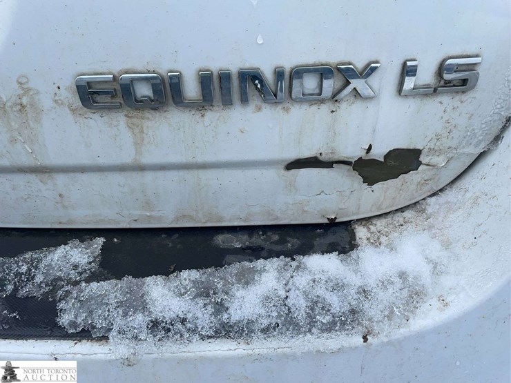 2010-chevrolet-equinox-ls-image-32