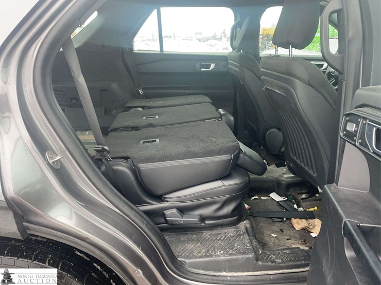 2020-ford-explorer-police-interceptor-image-26