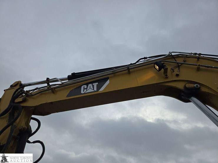 2017-caterpillar-307e2-image-24