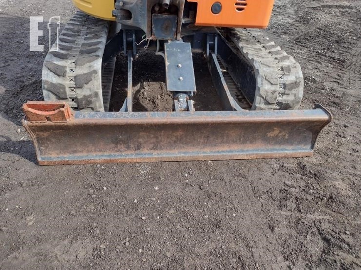 2022-deere-26g-image-19