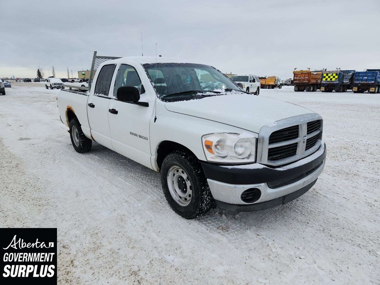2007-dodge-ram-1500-image-2