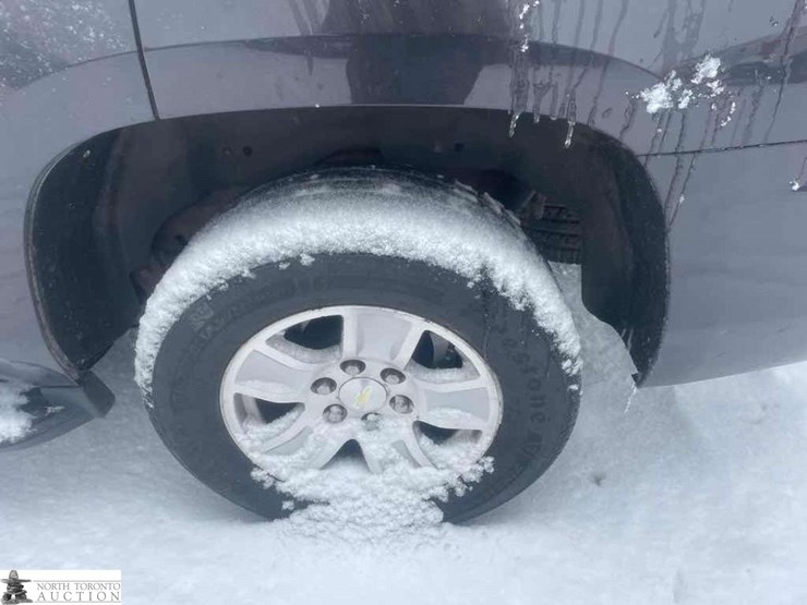 2018-chevrolet-tahoe-image-16