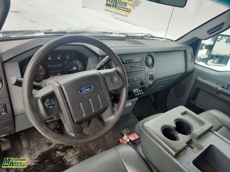 2014-ford-f350-image-17