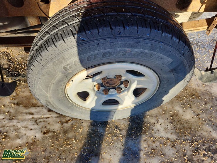 1999-chevrolet-silverado-1500-image-12