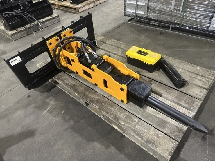 2025-giyi-680-hydraulic-breaker-image-2