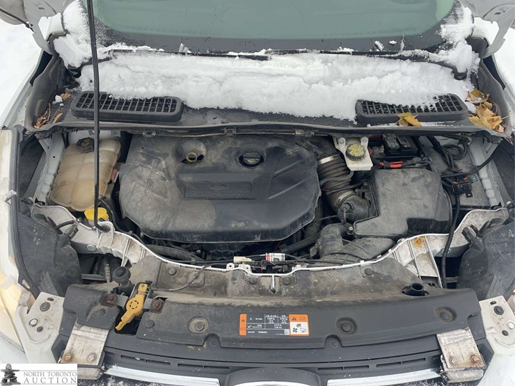 2016-ford-escape-image-9