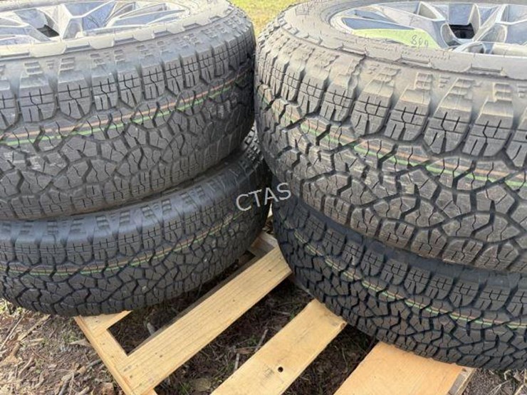 #172-•-set-of-4-chevrolet-wheels---275/60r20---take-offs-image-4