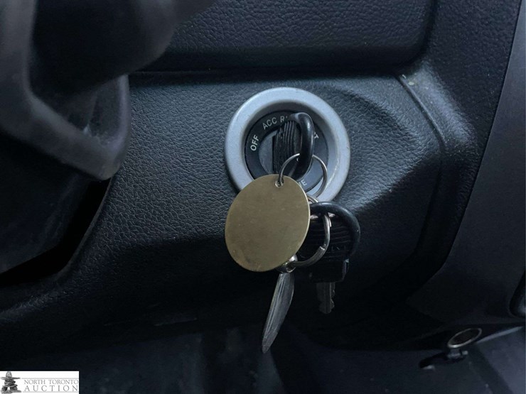 2015-dodge-2500-image-16