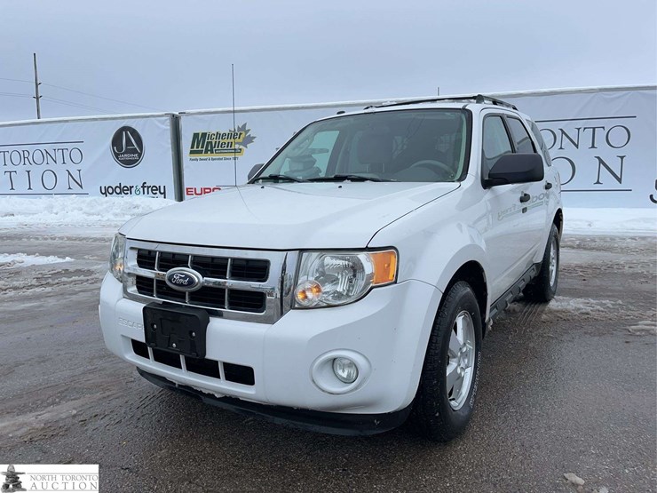 2012-ford-escape-xlt-image-1