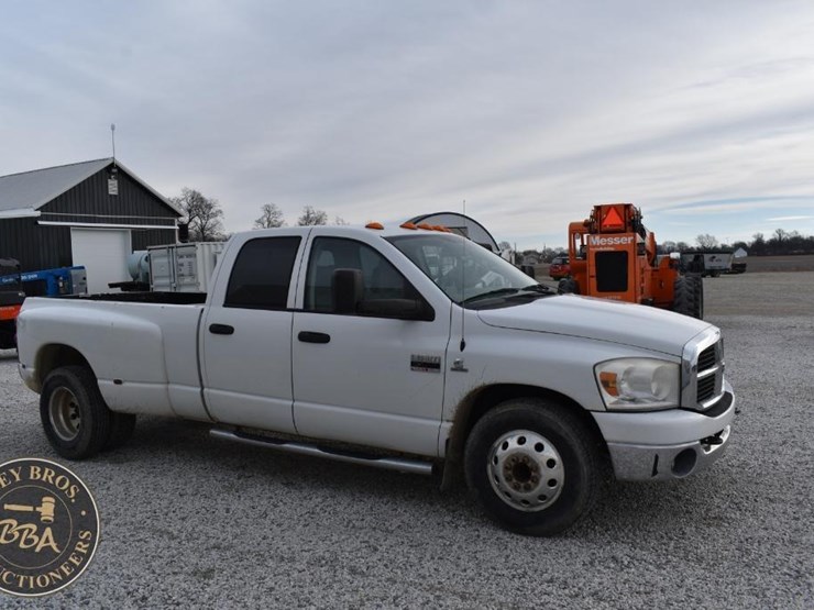 2007-dodge-ram-3500-image-14