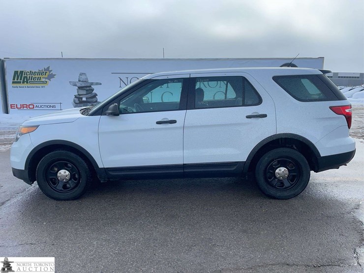 2014-ford-explorer-image-2