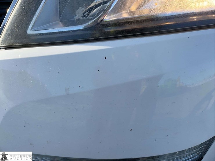 2013-chevrolet-traverse-image-34