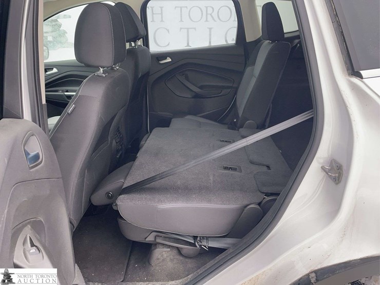 2017-ford-escape-image-26