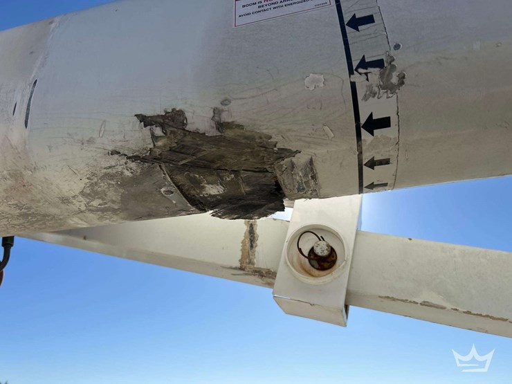 2006-international-bucket-truck-image-40