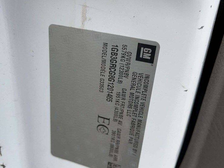 2016-chevrolet-express-g3500-image-15