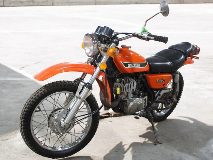 1973-suzuki-ts250-motorcycle-image-5