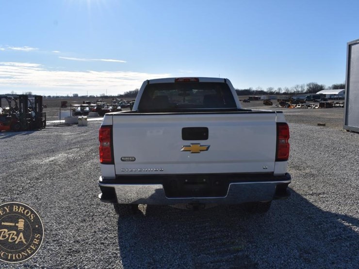 2014-chevrolet-silverado-1500-lt-image-4