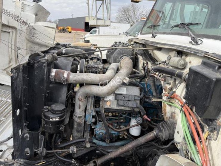 2000-international-4700-image-18