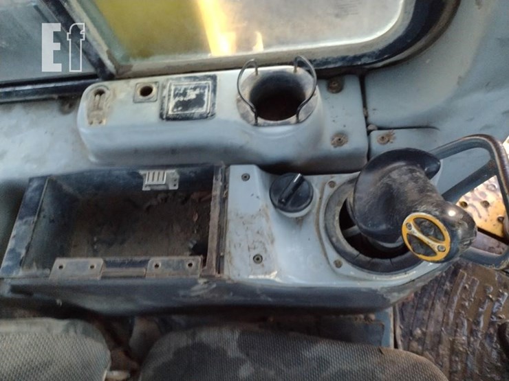 2004-komatsu-d65ex-15-image-12