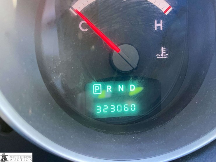 2010-dodge-grand-caravan-se-image-14