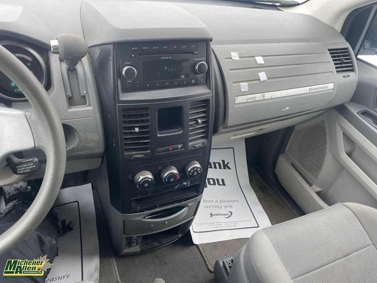 2009-dodge-grand-caravan-se-image-32