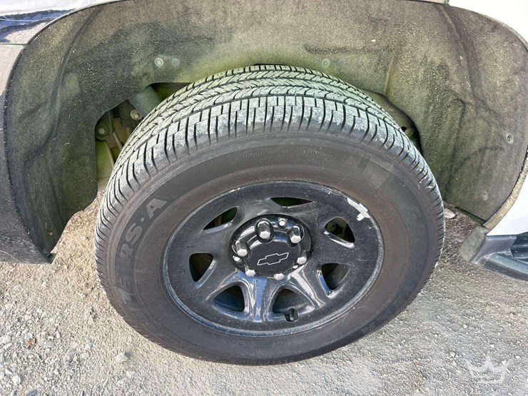 2019-chevrolet-tahoe-image-25