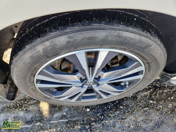 2017-nissan-pathfinder-image-36