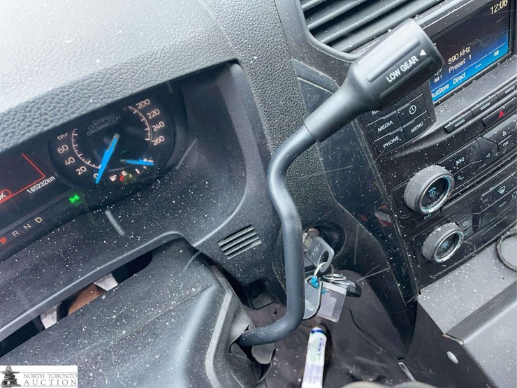 2018-ford-explorer-police-interceptor-image-16