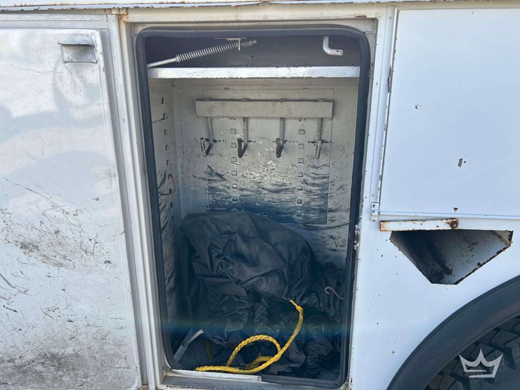 2007-international-derrick-digger-image-15