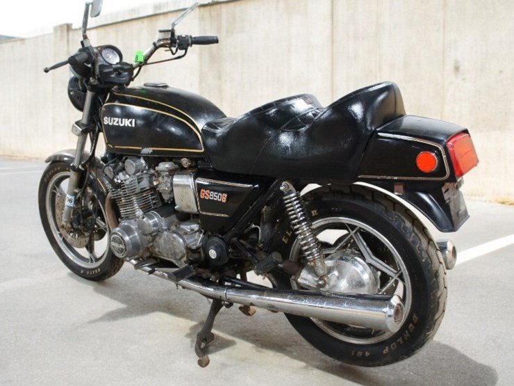 1980-suzuki-gs850g-motorcycle-image-6