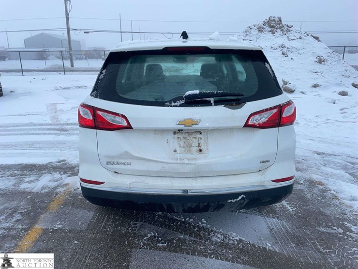 2018-chevrolet-equinox-image-4