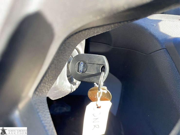 2016-ford-transit-image-17