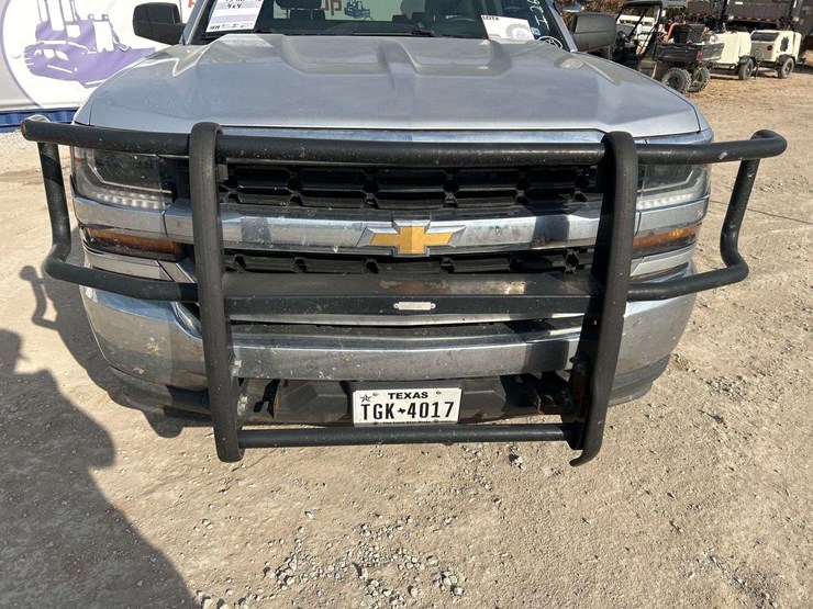 2018-chevrolet-silverado-1500-image-22