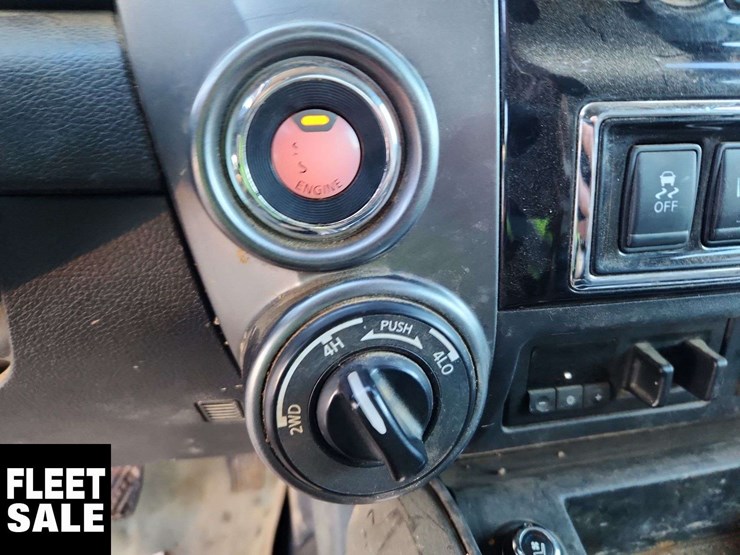 2016-nissan-titan-image-23