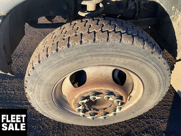 2015-ram-5500-crew-cab-4x4-s/a-deck-truck-image-10