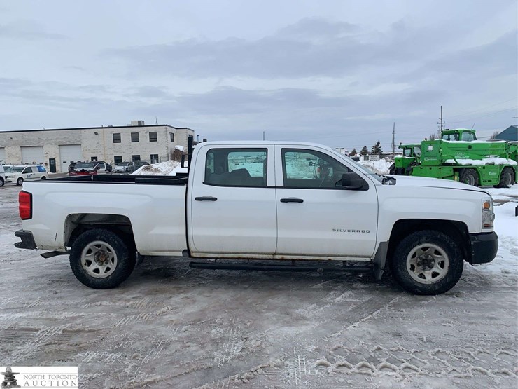 2018-chevrolet-silverado-1500-image-10