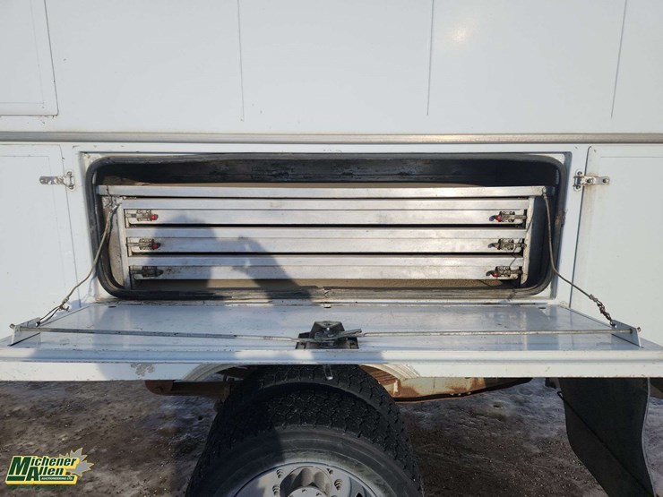 2007-ford-f450-image-38