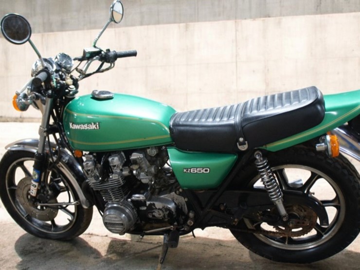 1980-kawasaki-kz650-motorcycle-image-4