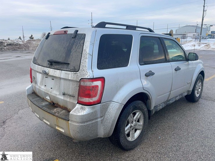 2010-ford-escape-hybrid-image-5